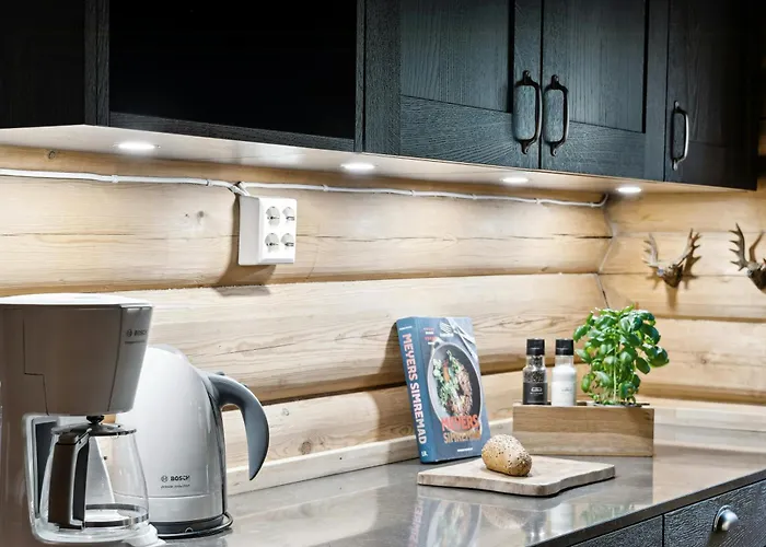 With Panoramic Views Over בית נופש *