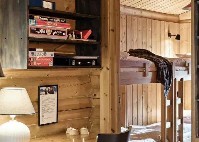 With Panoramic Views Over * טריסיל