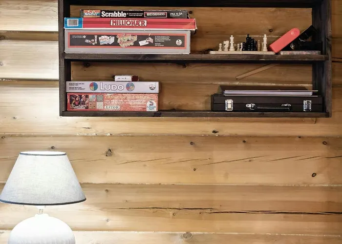 With Panoramic Views Over בית נופש טריסיל