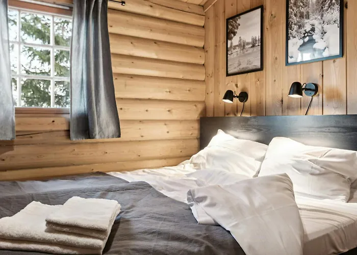 With Panoramic Views Over בית נופש *