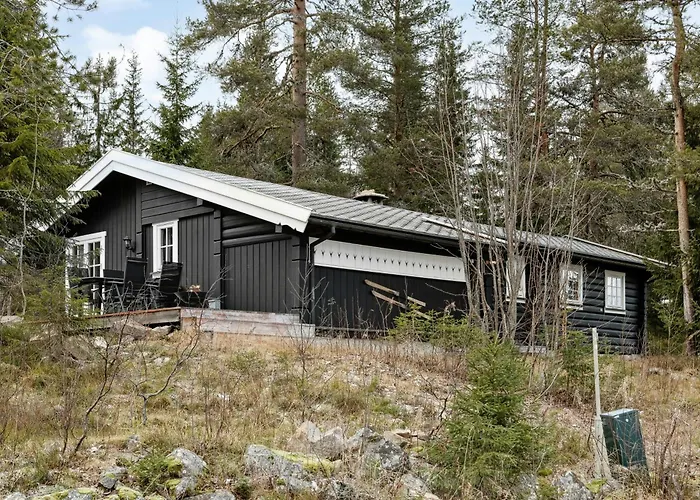 With Panoramic Views Over * טריסיל